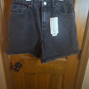 NWT Zara Black Denim Women's Shorts size 8.